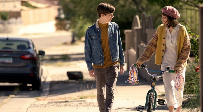 Stargirl is een Disney+ exclusive die aanmoedigt om jezelf te zijn stargirl disney+