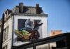 Met deze street art in Belgische steden viert Disney de lancering van Disney Plus disney the mandalorian mural antwerpen